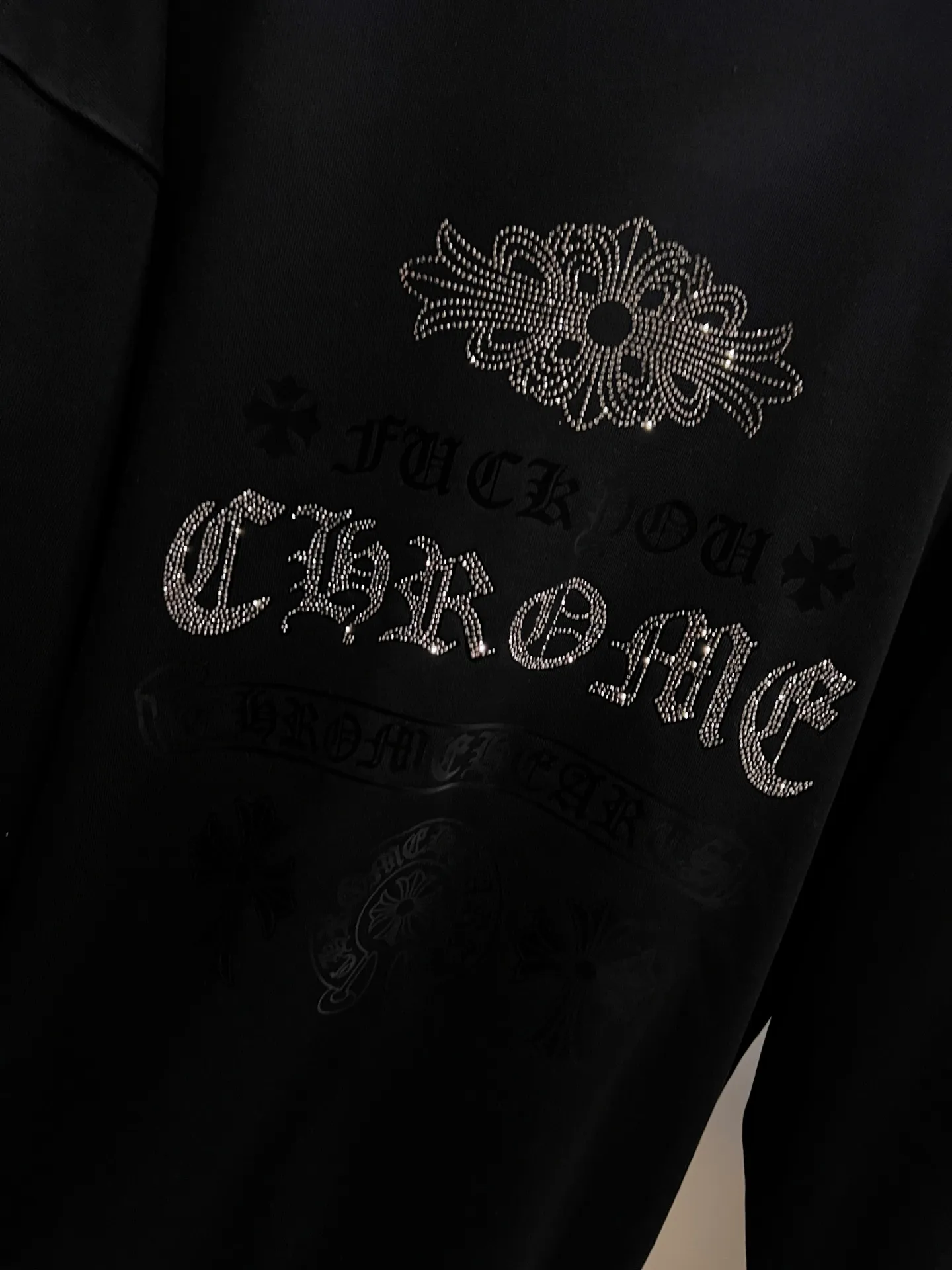 🅿️260 CH Crow 2025 autumn and winter new round neck long-sleeved sweatshirt Ten horseshoe Sanskrit characters Middle Eastern and Australian diamonds + flocking design technology The real thing is great🔥Same style for men and women Loose version Size S M L XL XXL Five sizes black white